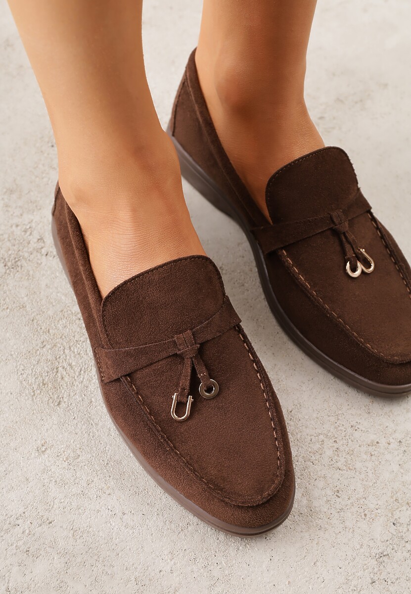 Brązowe Mokasyny z Imitacji Zamszu Zdobione Zawieszką i Przeszyciem Aezoris 3