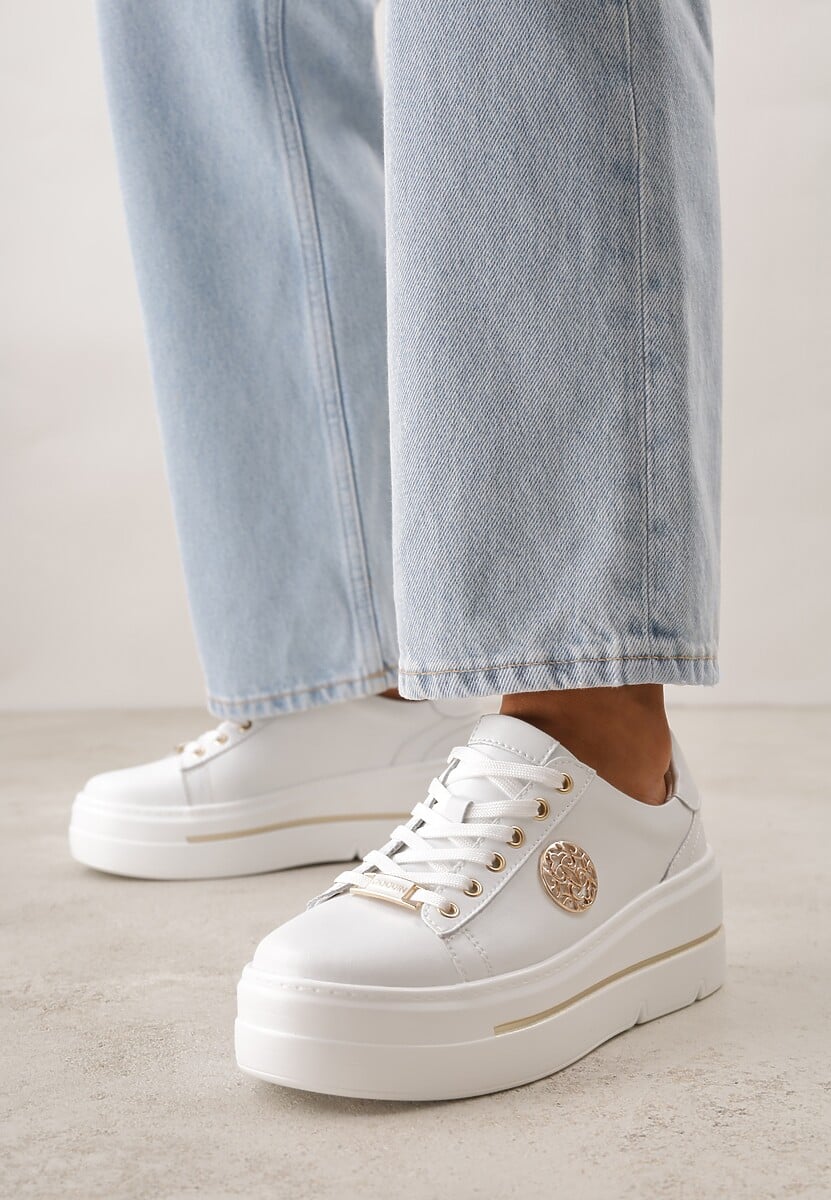 Białe Skórzane Sneakersy na Koturnie Ozdobione Metalicznymi Aplikacjami Acaledice 2