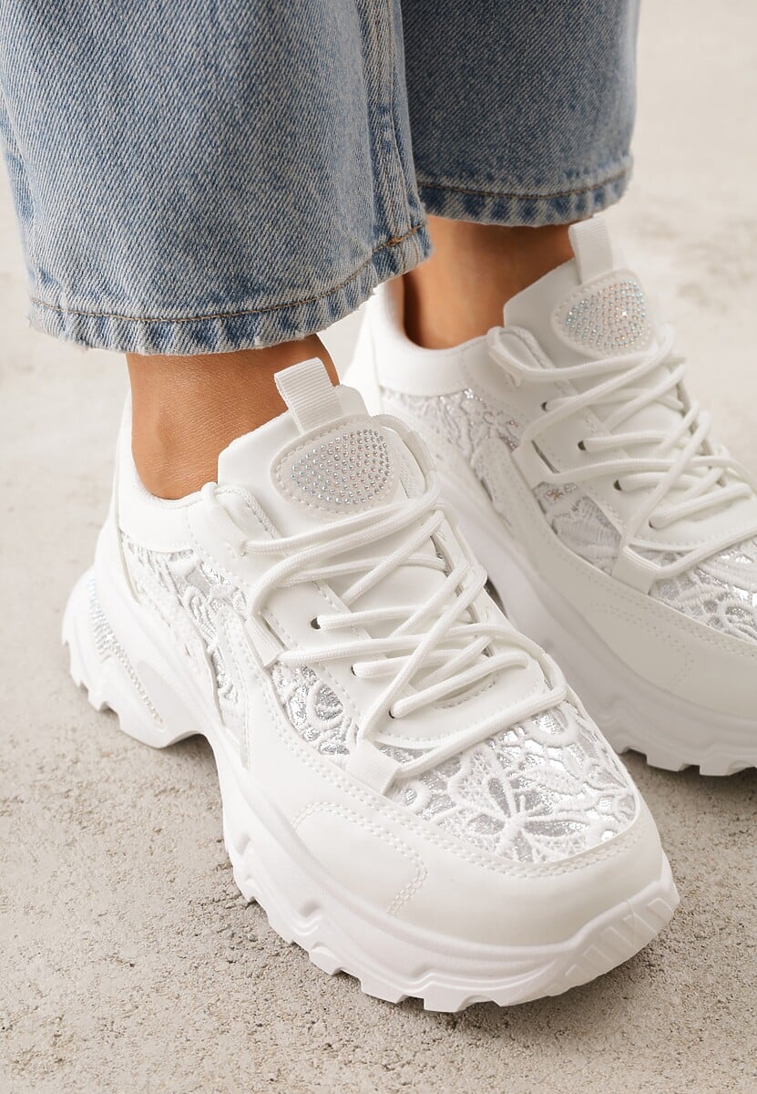 Białe Sneakersy na Platformie Ozdobione Cyrkoniami i Koronką Antea 3
