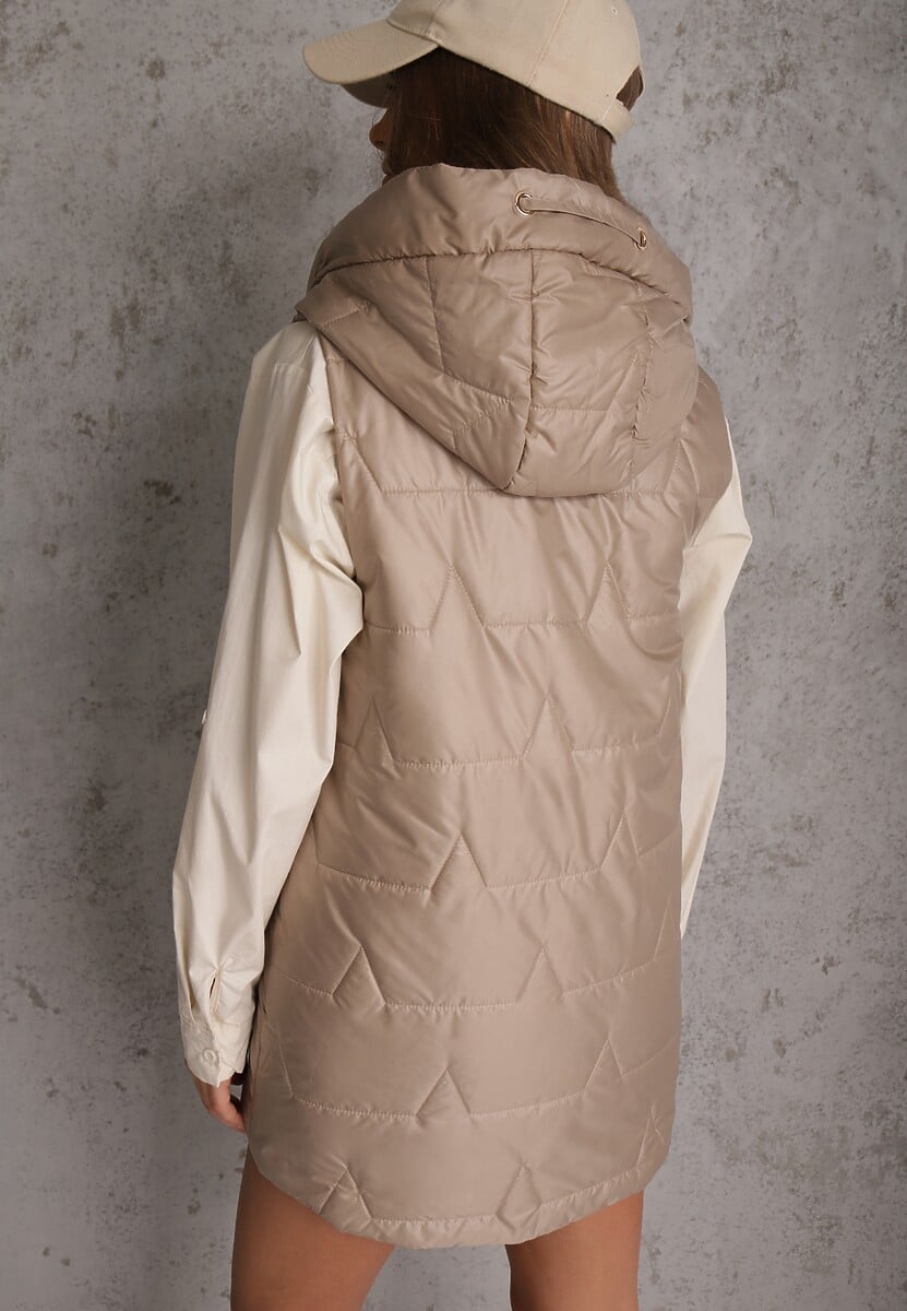 Brązowa Długa Kamizelka Pikowana z Nieodpinanym Kapturem Ozdobiona Naszywką Kasseda 3