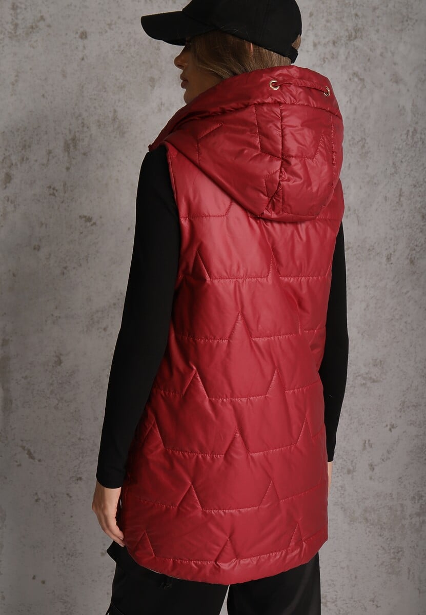 Czerwona Długa Kamizelka Pikowana z Nieodpinanym Kapturem Ozdobiona Naszywką Kasseda 3