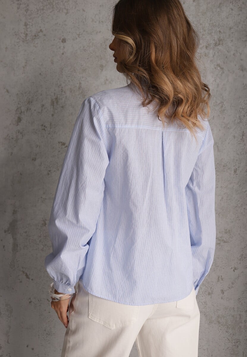 Niebieska Koszula z Bawełną Zdobiona Haftem i Stójką z Falbanką Linivia 3