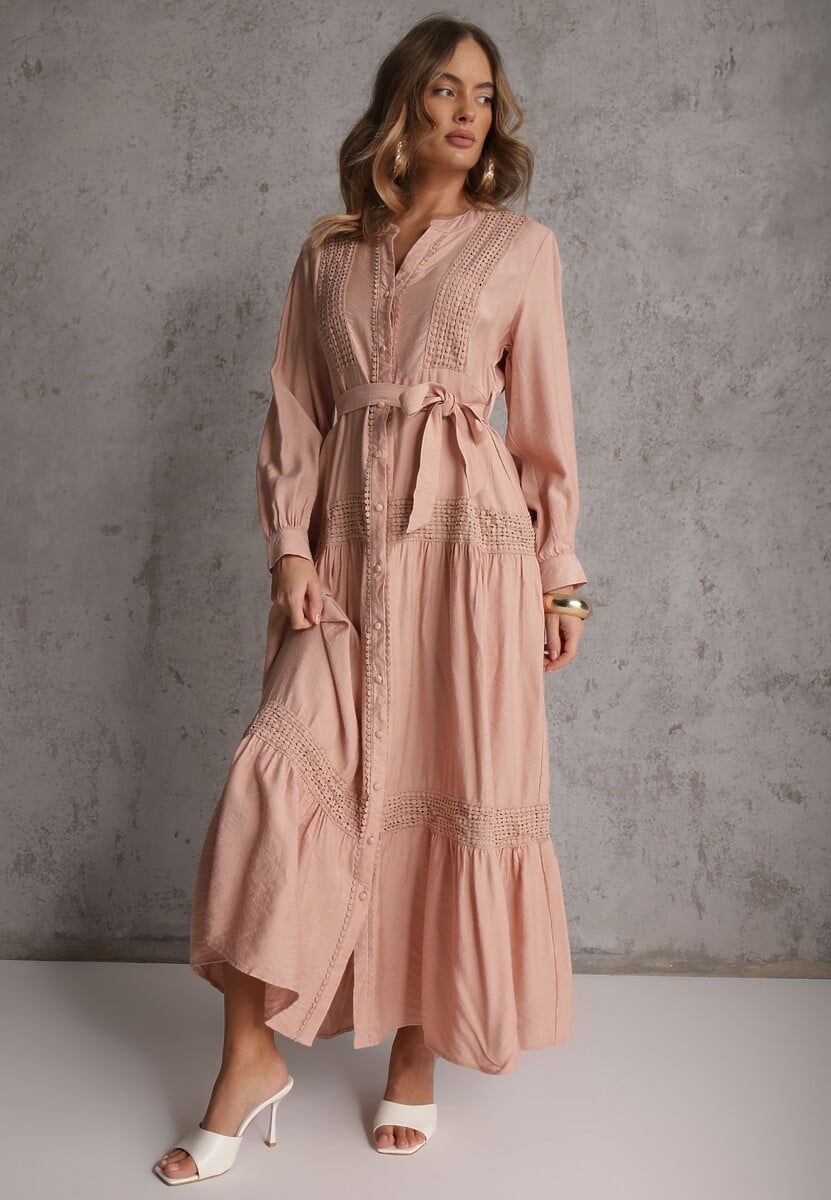Jasnoróżowa Wiskozowa Sukienka o Rozkloszowanym Kroju z Wiązanym Paskiem i Koronką Reisavien 2