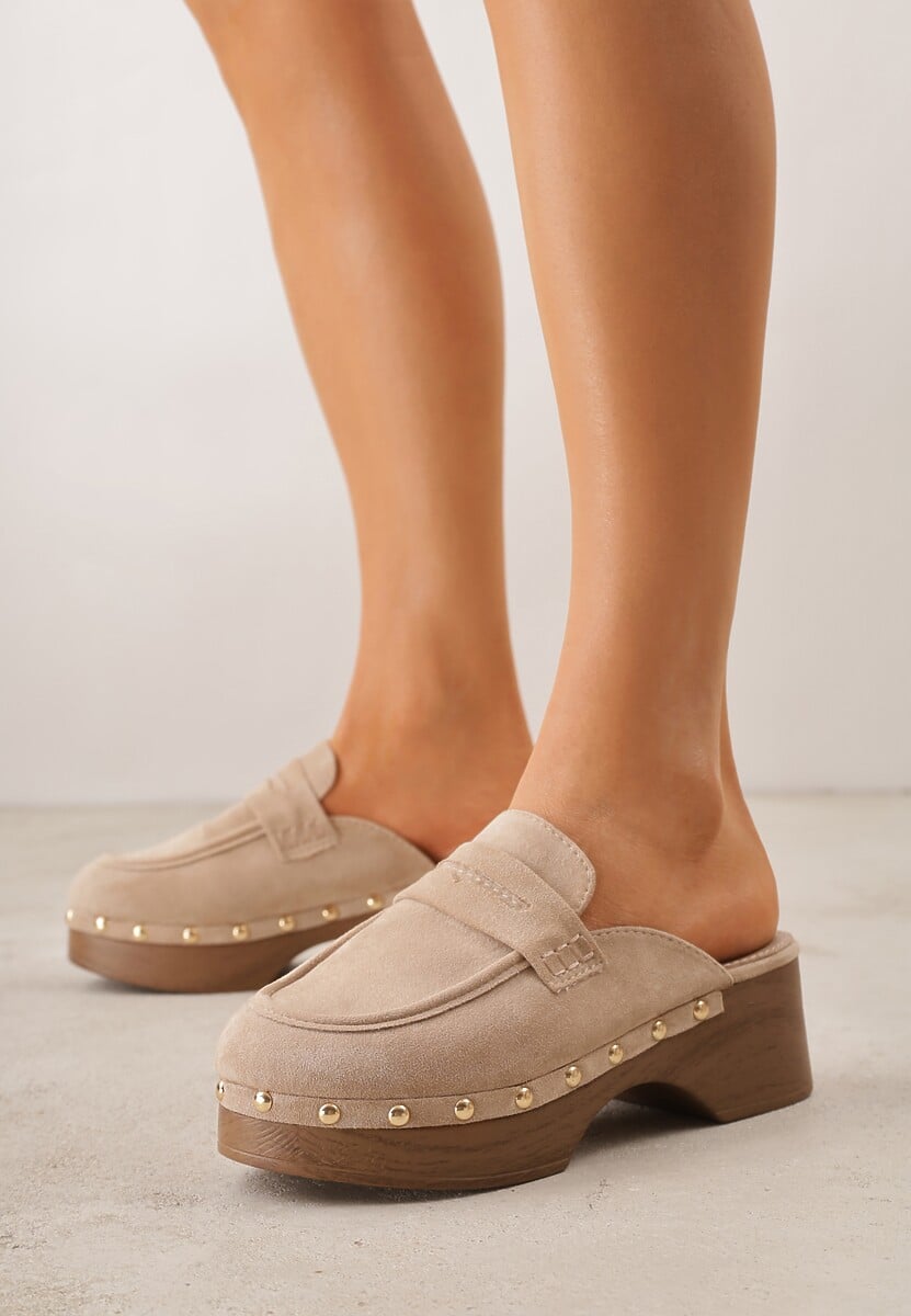Beżowe Klapki Drewniaki o Fasonie Loafersów z Ozdobnymi Nitami Sargita 2