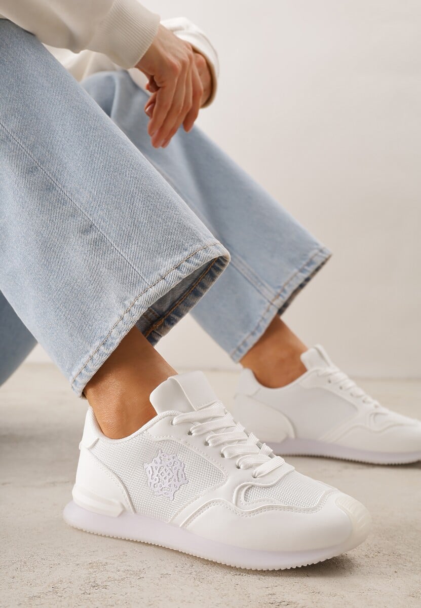 Białe Przeszywane Sneakersy w Klasycznym Stylu Zeosa 1