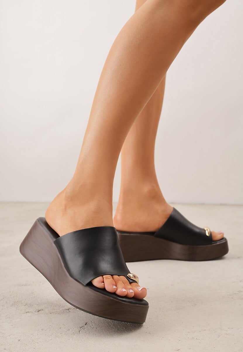 Czarne Klapki Japonki na Koturnie w Stylu Drewniaków Triaqueena 2