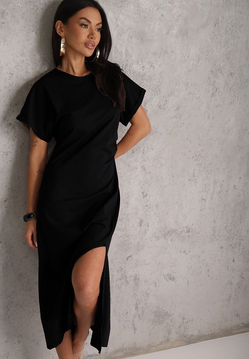 Czarna Rozkloszowana Sukienka Zdobiona Drapowaniem w Talii i Rozcięciem Uziola 2