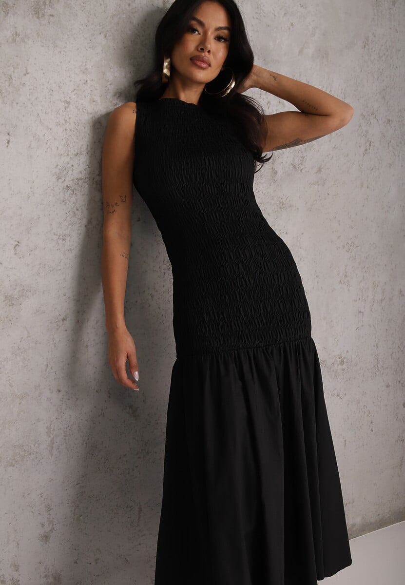 Czarna Sukienka Drop Waist Bez Rękawów Zdobiona Marszczeniem Natinelle 1
