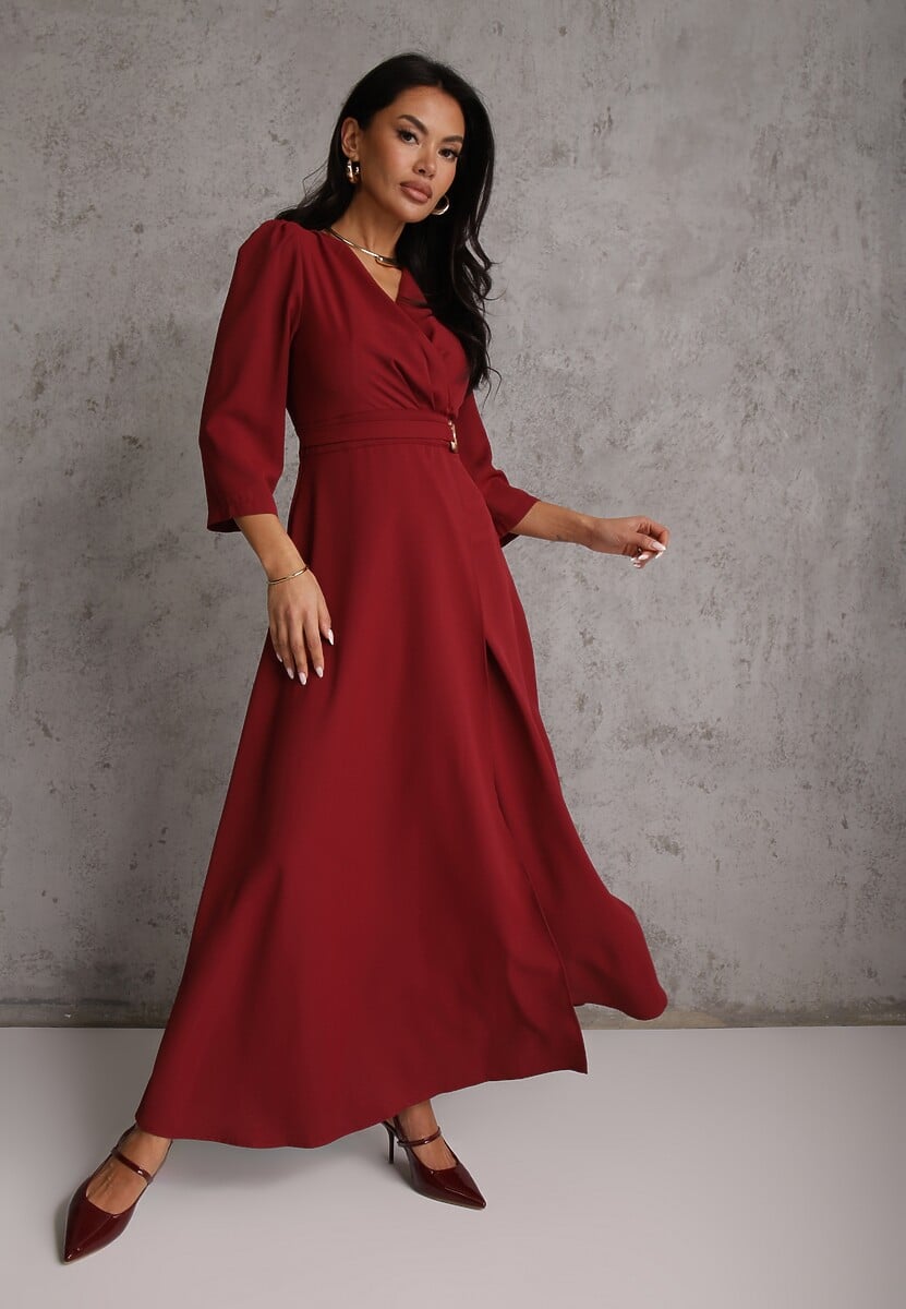 Bordowa Elegancka Sukienka o Kopertowym Kroju Zdobiona Aplikacją w Talii Zilendra 2