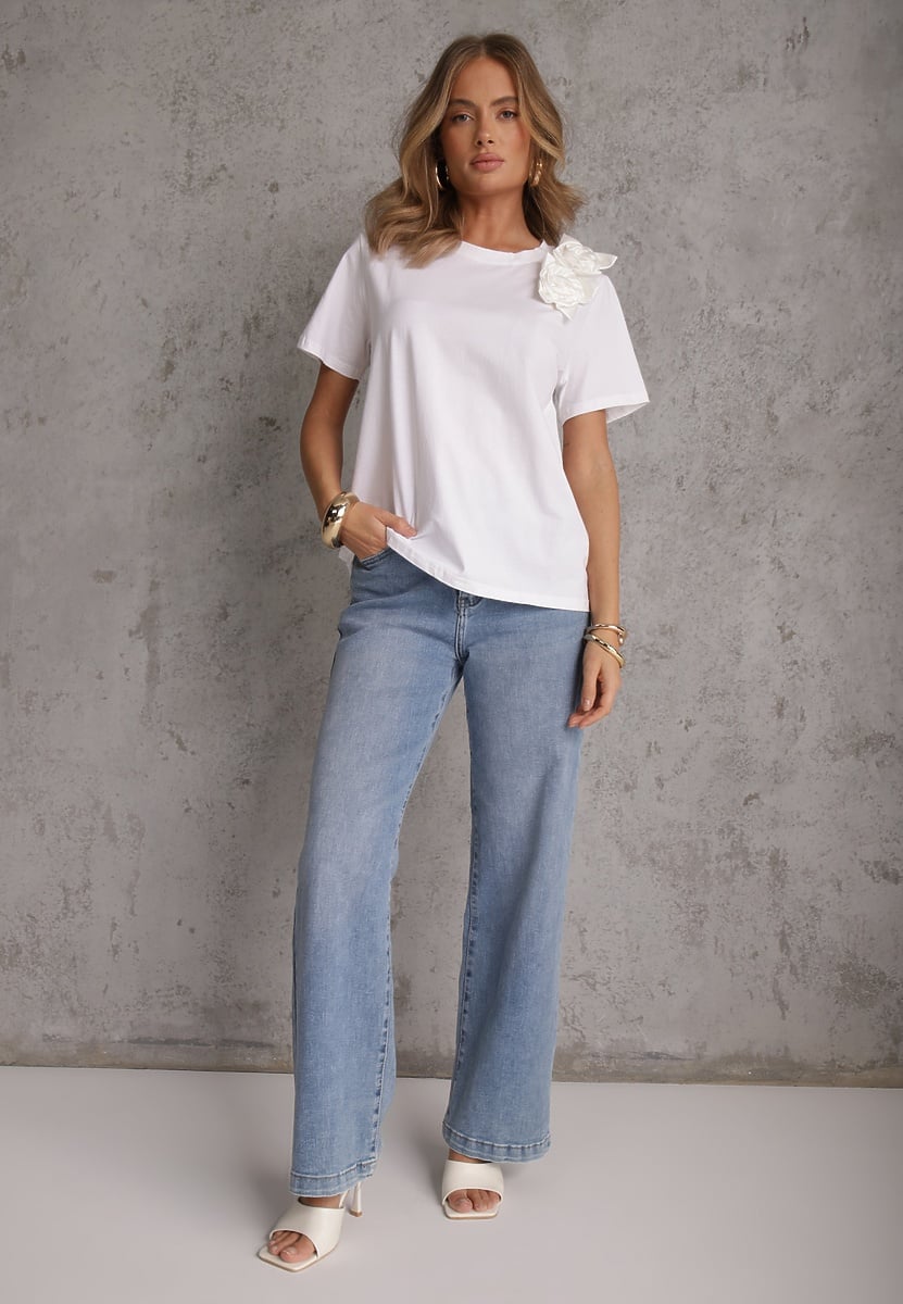 Biały Bawełniany T-shirt o Klasycznym Kroju z Kwiatowymi Aplikacjami 3D Morgane 2