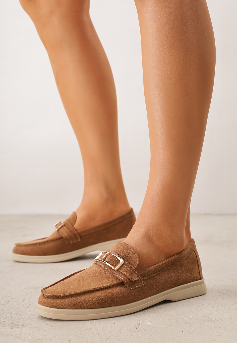 Jasnobrązowe Mokasyny Ozdobione Metaliczną Klamrą Murielori 1