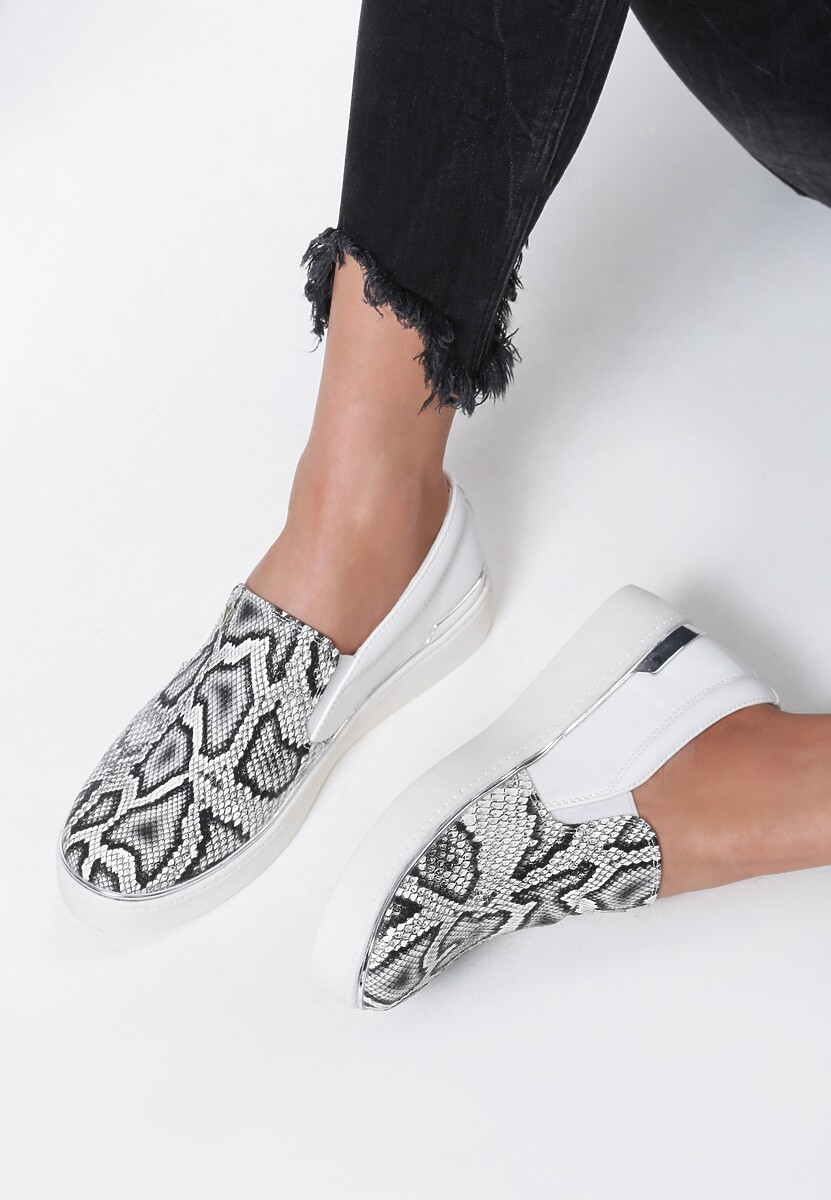 Białe Wężowe Slip On Luis 2
