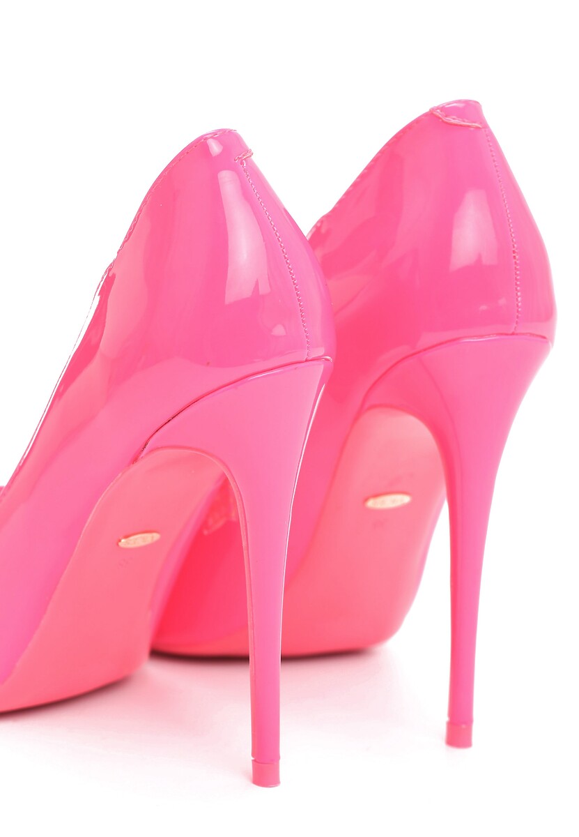 Розовые туфли есть. Туфли розовые. Туфли розовые необычные. Яркие розовые туфли женские. Ярко розовые туфли.
