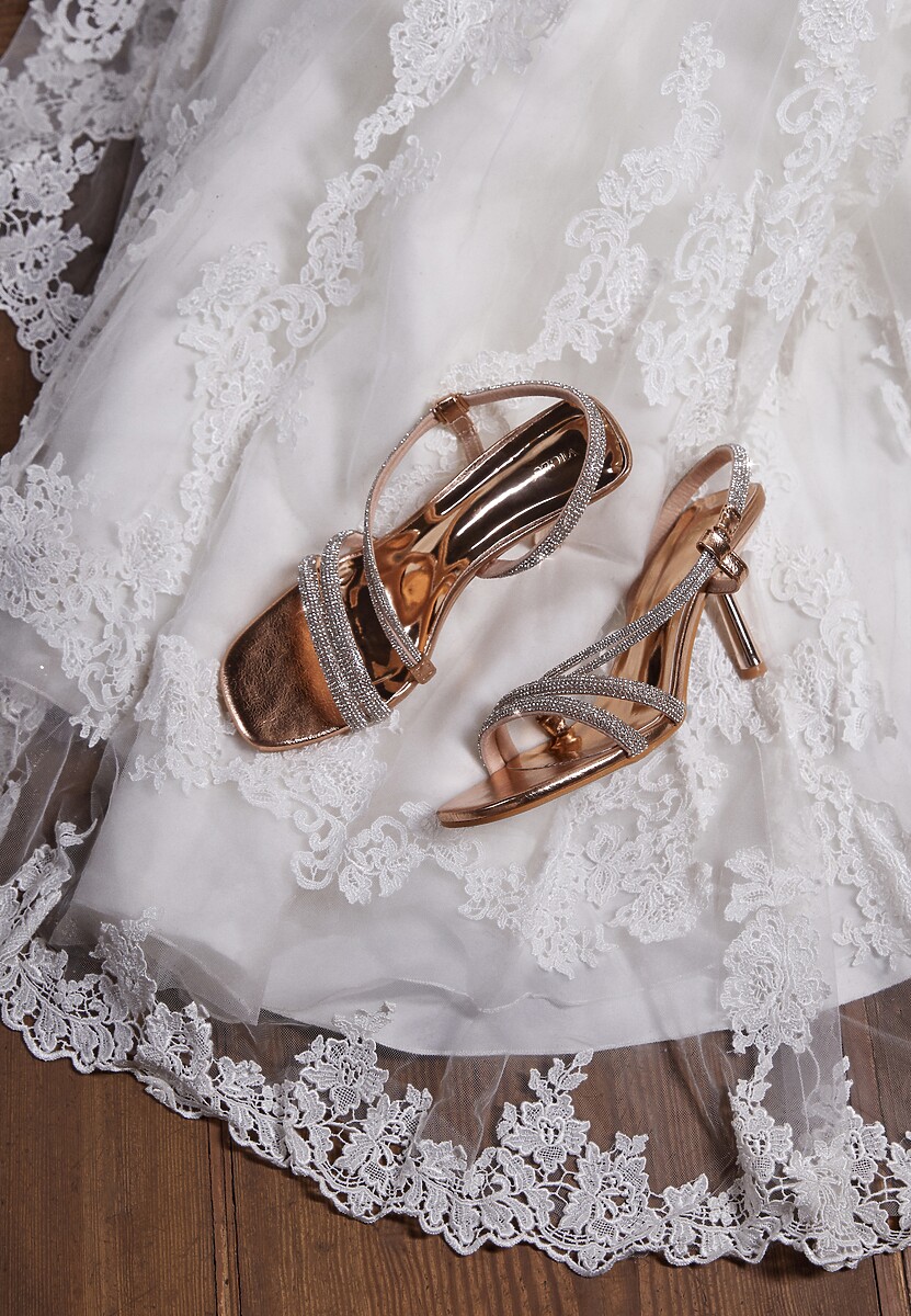 Sandale Niladriella Culoarea șampaniei 3