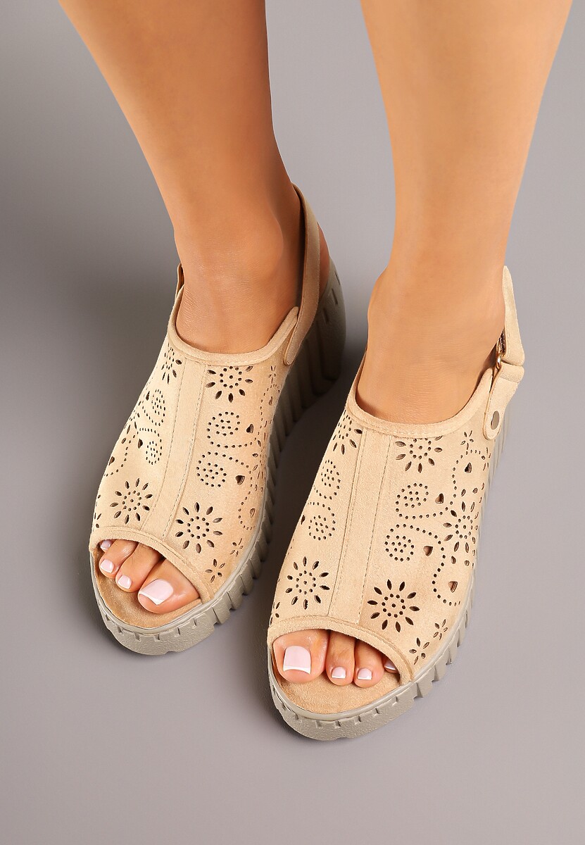 Ciemnobeżowe Ażurowe Sandały Vices na Koturnie Saronia 3