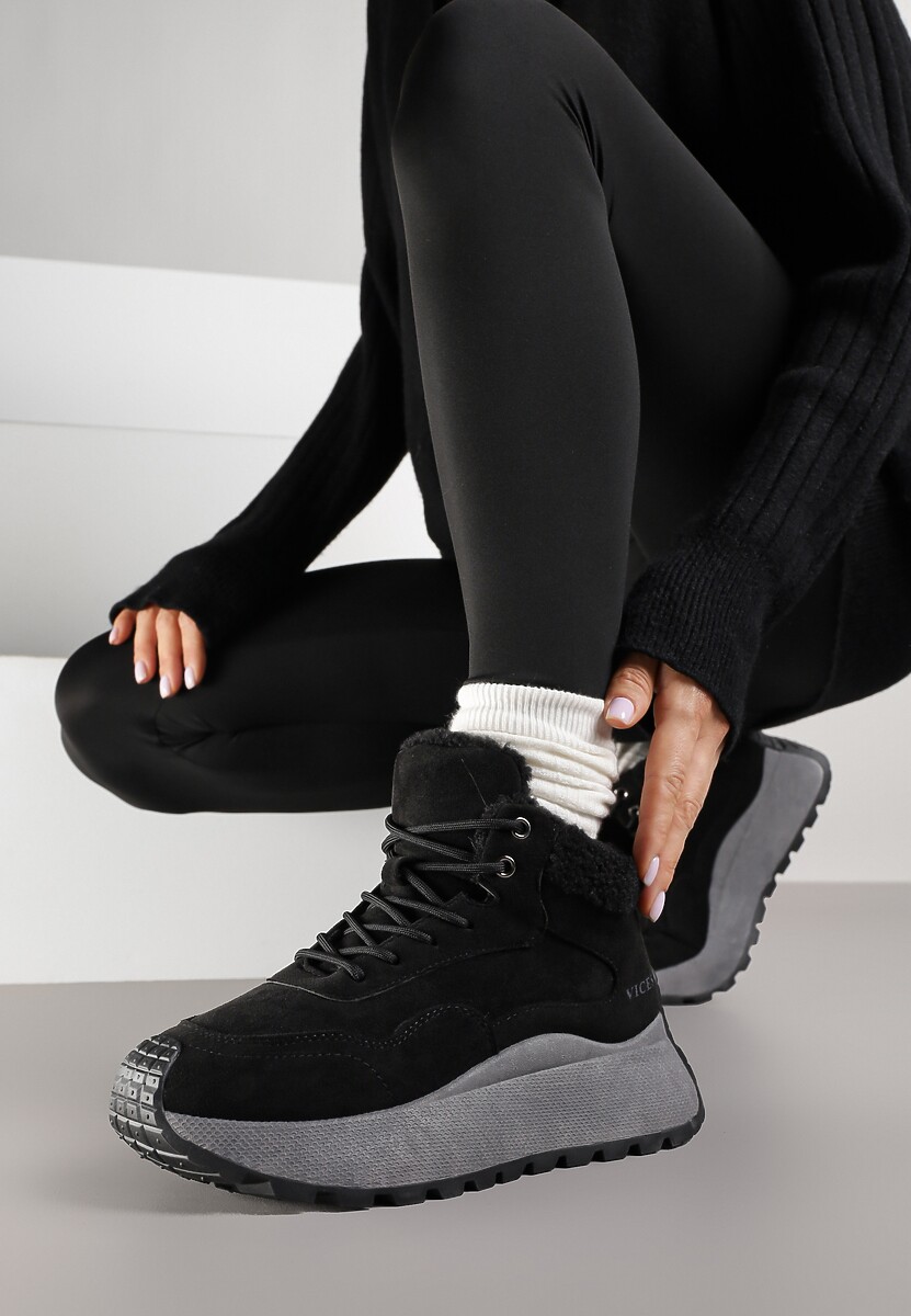 Czarne Sneakersy Śniegowce Vices na Platformie Ozdobione Napisem i Futerkiem Lanite 2