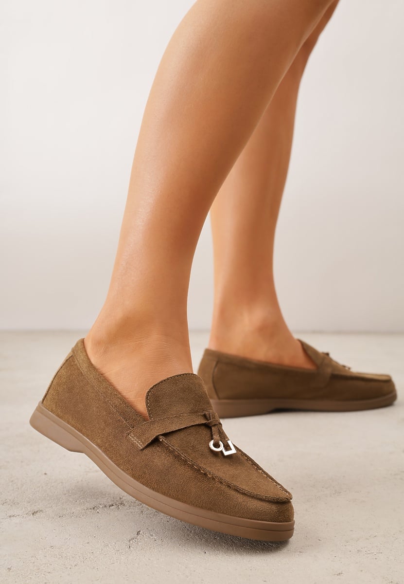 Zielone Mokasyny VICES Casualowe ze Skórzaną Wkładką i Metalowymi Ozdobami Dinsmore 1