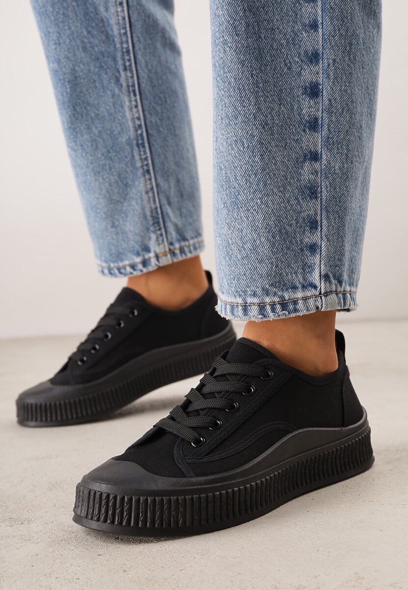 Czarne Klasyczne Trampki na Żłobionej Podeszwie Levanatia 2