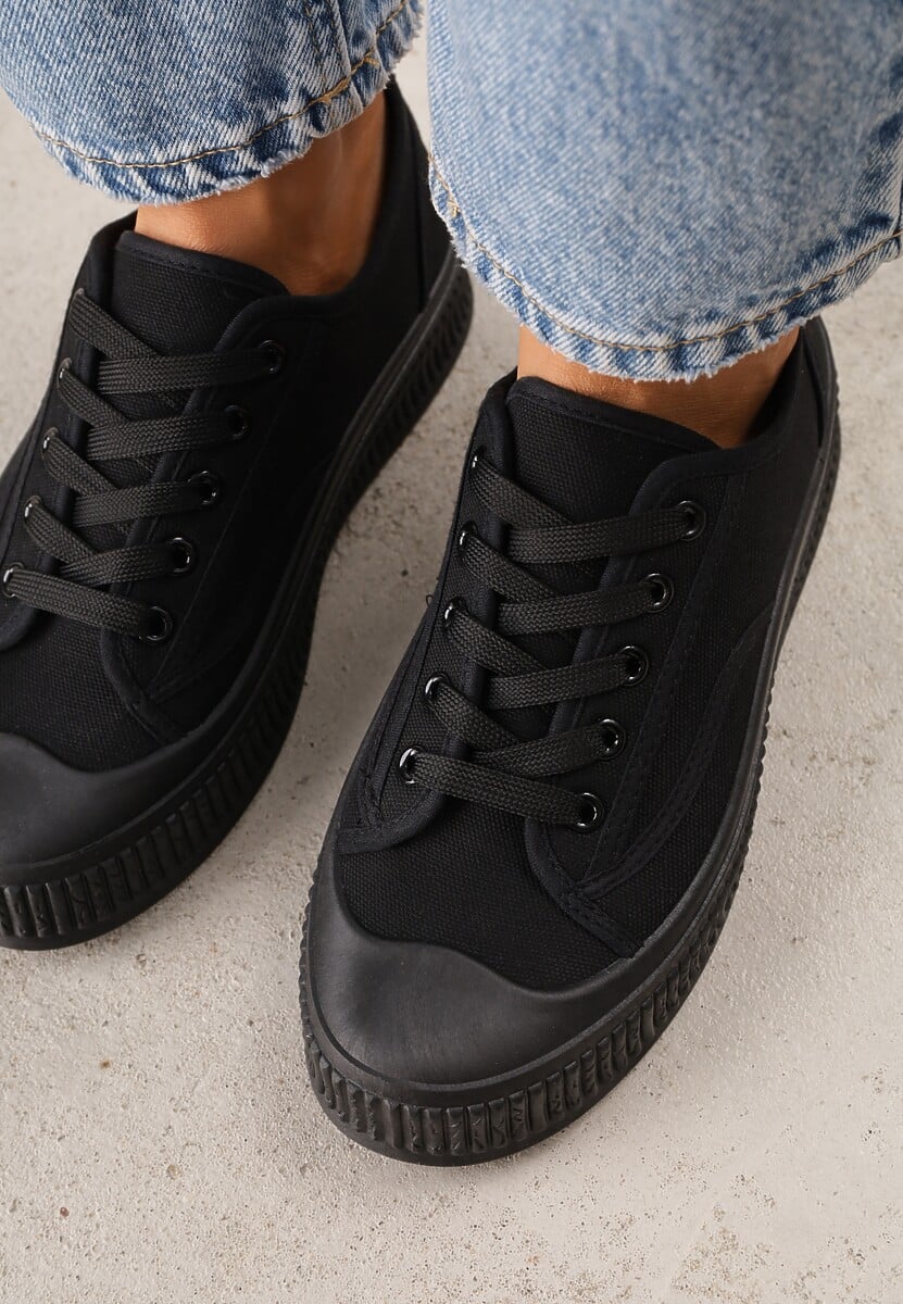 Czarne Klasyczne Trampki na Żłobionej Podeszwie Levanatia 3