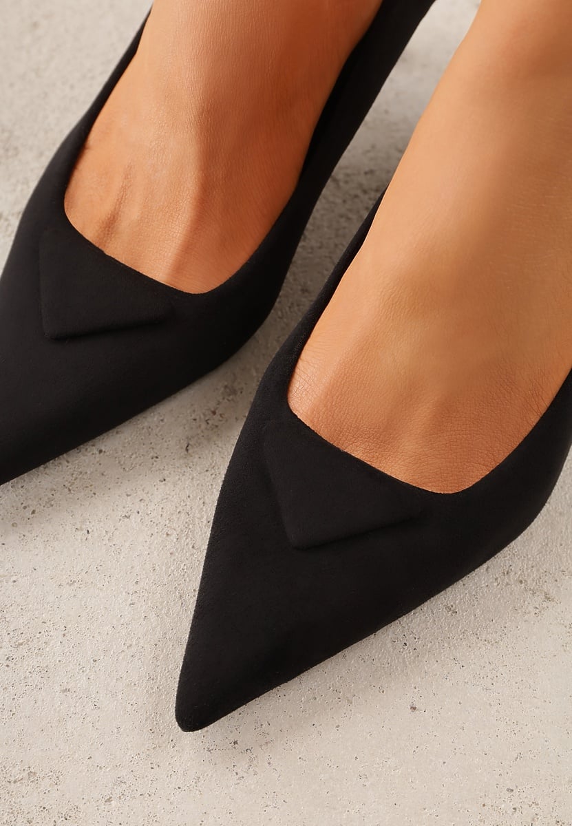 Czarne Czółenka VICES na Obcasie Kaczuszka z Aplikacją w Kształcie Trójkąta Ilereisis 3