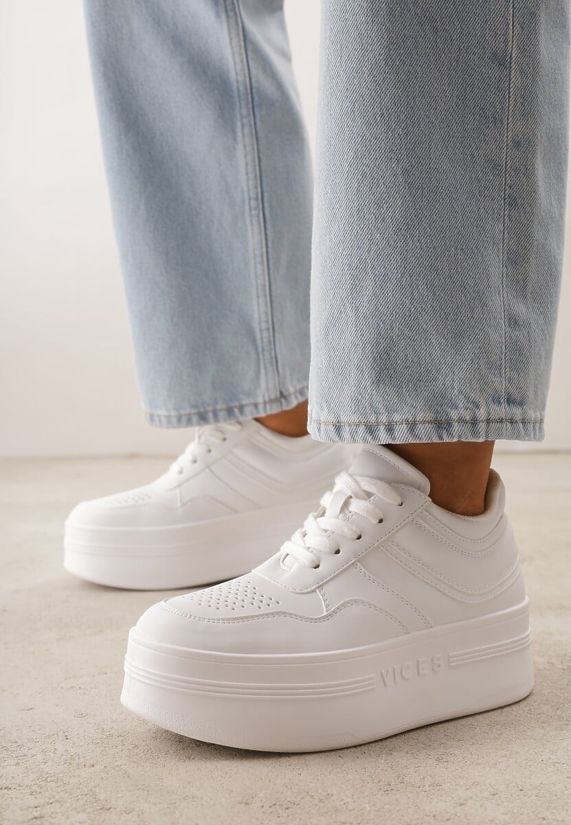Białe Sneakersy VICES na Platformie Ozdobione Perforacją i Napisem Ceznella 2