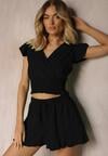 Set negru cu top scurt cu talie încrețită și pantaloni scurți cu volan și elastic în talie Nestasie