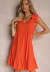Pomarańczowa Rozkloszowana Sukienka na Regulowanych Ramiączkach z Dekoltem w Serek Tiamavie