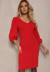 Czerwona Sukienka o Dopasowanym Kroju z Lekko Bufiastymi Rękawami Zinnashira