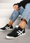 Czarne Sneakersy na Płaskiej Podeszwie z Geometrycznym Wzorem Rivmi