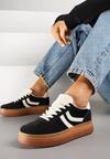 Czarne Sneakersy Typu Kultowe Tenisówki na Niskiej Platformie Olritia