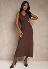 Brązowa Taliowana Sukienka Bez Rękawów z Dzianiny z Wiskozy Zdobiona Guzikami Eslinea