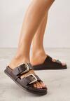 Ciemnobrązowe Klapki z Metalicznymi Klamrami Aetheta