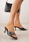 Czarne Klapki Peep Toe na Niskiej Szpilce Carinatia