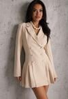 Beżowa Rozkloszowana Sukienka Marynarka VICES z Usztywnianymi Ramionami Ilarita