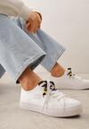 Białe Niskie Trampki z Podwójnymi Sznurówkami na Tłoczonej Platformie Astedella