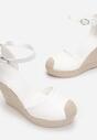 Białe Sandały Eusitos