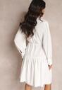 Biała Koszulowa Sukienka z Ażurowymi Tasiemkami i Stójką Chehi