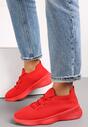 Czerwone Wsuwane Buty Sportowe z Wkładką Amortyzującą i Perforacją Mozeni