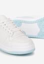 Biało-Niebieskie Sneakersy z Perforacją na Nosku i Wstawkami na Zapiętku Favisi