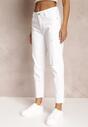 Białe Jeansy Mom Fit High Waist z Dziurami Daisylee