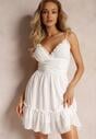 Rochie mini albă evazată cu bretele subțiri și volane Daim