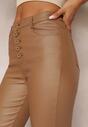 Jasnobrązowe Modelujące Spodnie z Ekoskóry o Fasonie Skinny Caetana