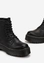 Botine negre pe platformă în stilul muncitorilor Marixana