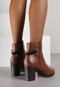 Brązowe Botki za Kostkę na Słupku z Łańcuszkiem Aranthea