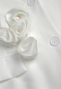 Sacou Rochie Alb cu Aplicatii 3D Florale si Inchidere cu Nasturi Lorira