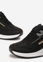 Czarne Błyszczące Sneakersy na Koturnie z Metalicznymi Detalami i Sznurowaniem Teissa