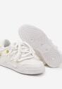 Białe Sneakersy z Perforacją i Materiałowymi Wstawkami z Ozdobnym Sznurowaniem Luneth