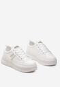 Białe Sneakersy Ozdobione Napisami na Platformie Catori