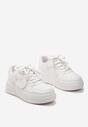 Białe Sneakersy na Niskiej Platformie z Wypukłą Ozdobą Irasa