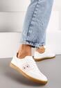 Sneakerși Albi-Roz pe Talpă Plată cu Legare și Inserție Decorativă Drukesti